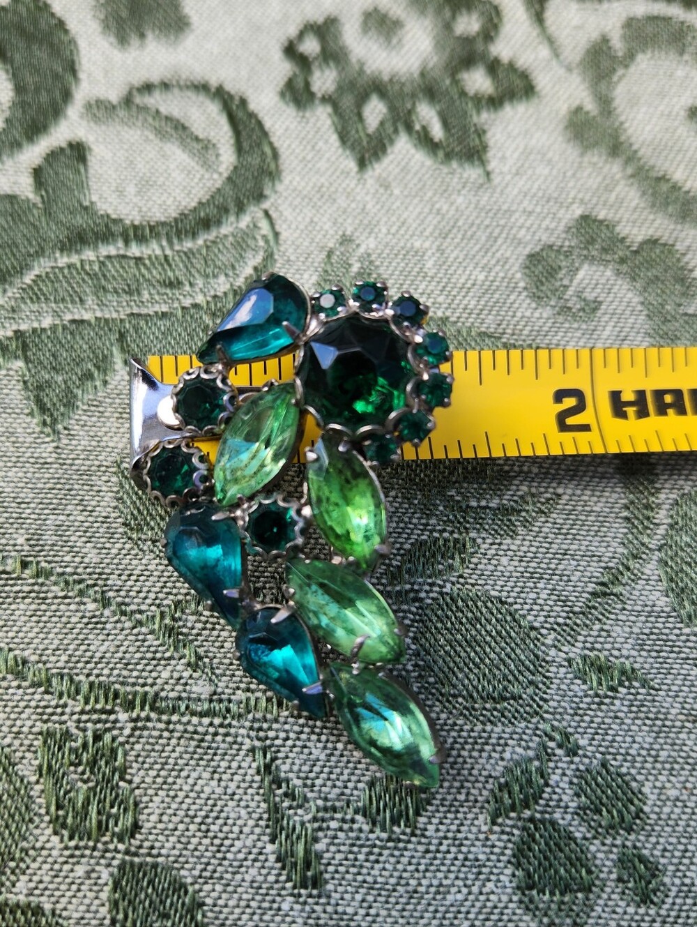 Emerald Gemstone Leaf Cluster Brooch - Women Jewelry - Picture 7 of 7